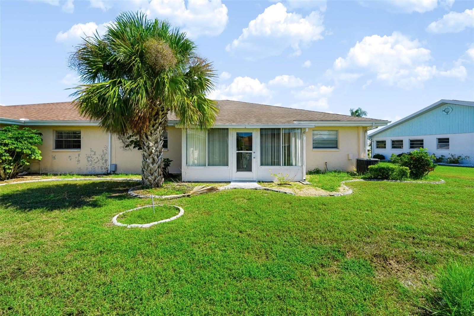 303 GREEN MANOR DR