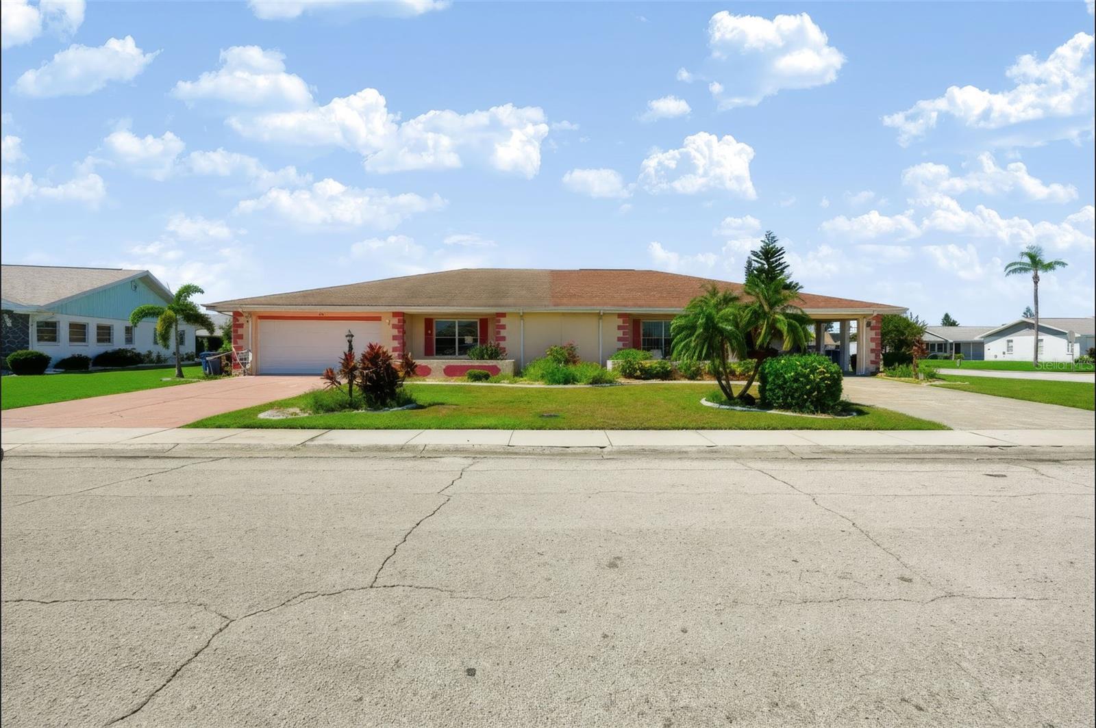 303 GREEN MANOR DR
