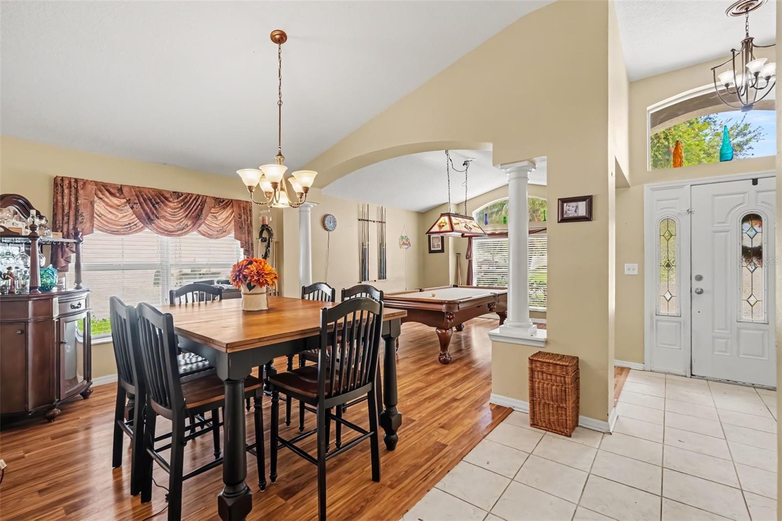 6805 BLUFF MEADOW CT