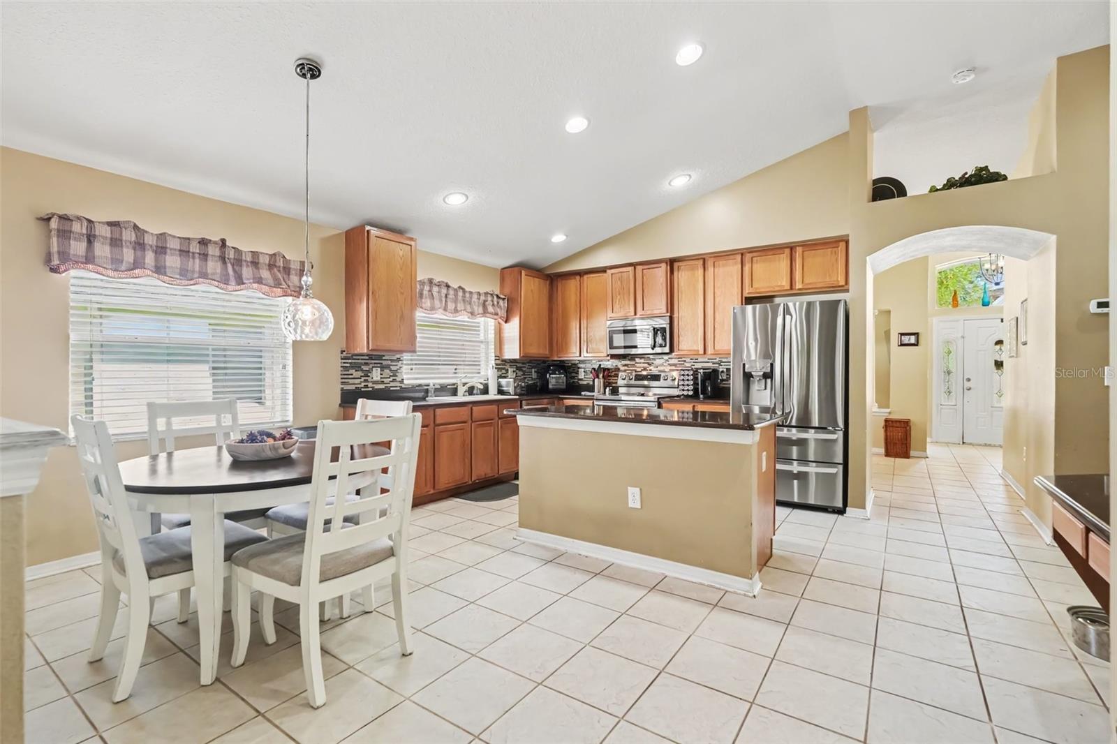 6805 BLUFF MEADOW CT