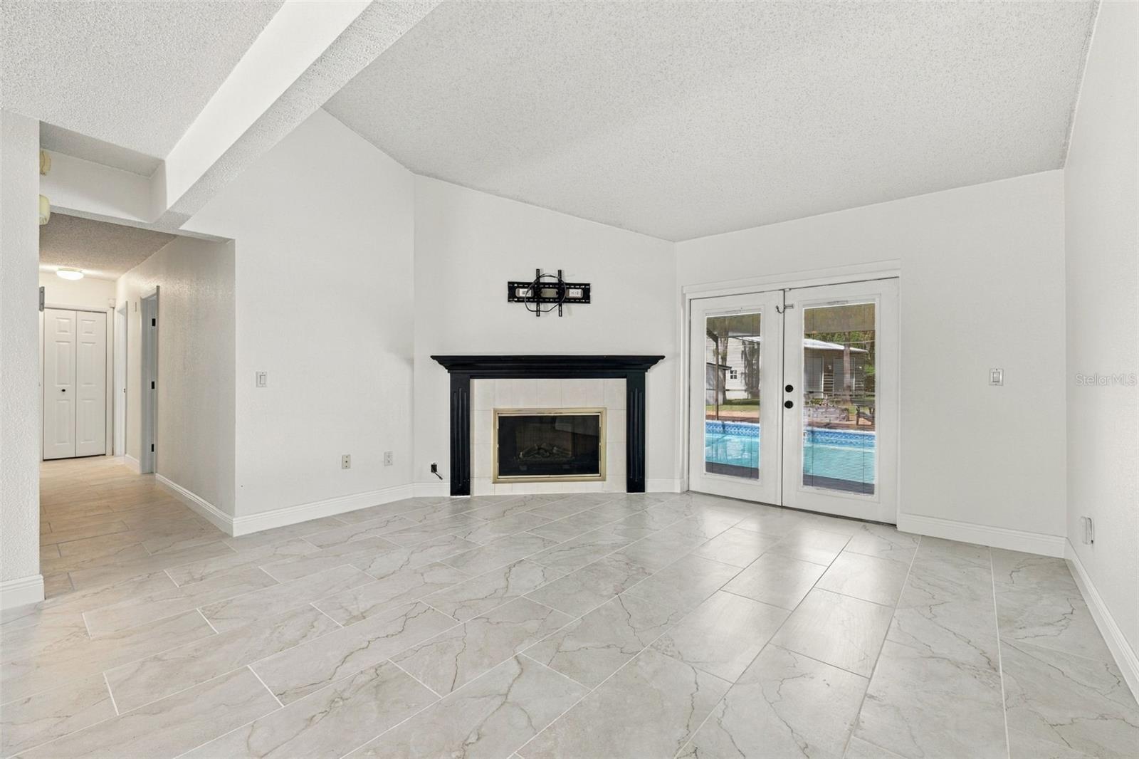 18306 CRAWLEY RD