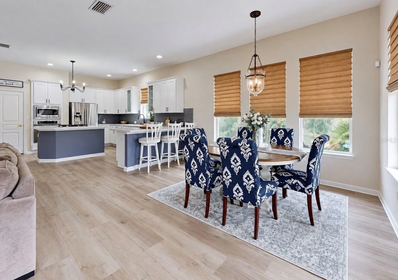 542 ISLEBAY DR
