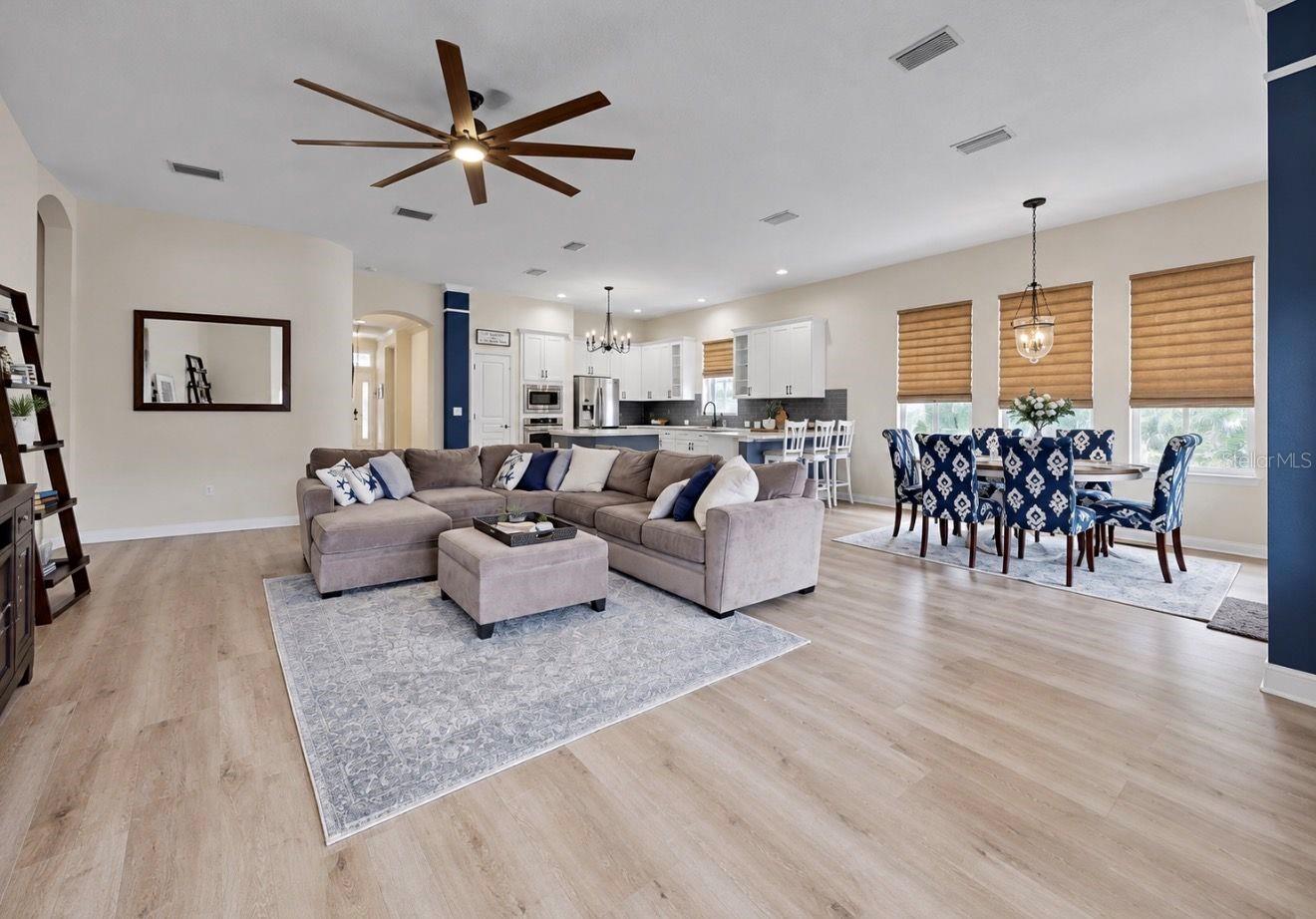 542 ISLEBAY DR