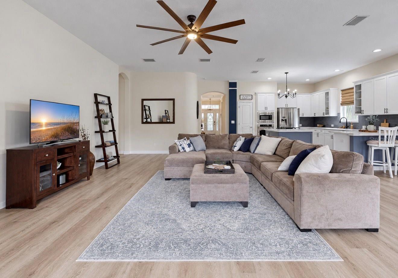 542 ISLEBAY DR