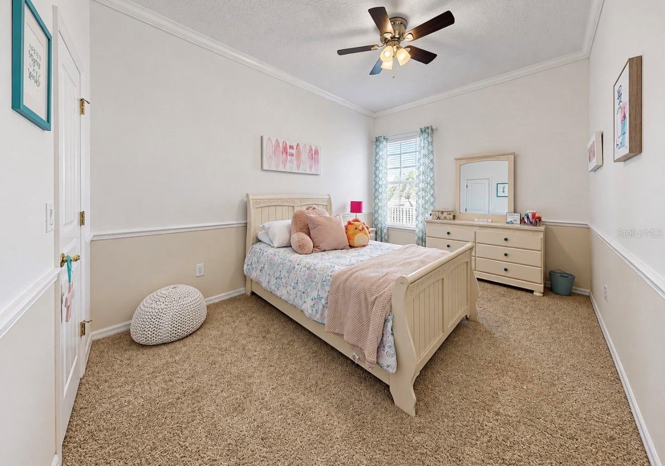 542 ISLEBAY DR