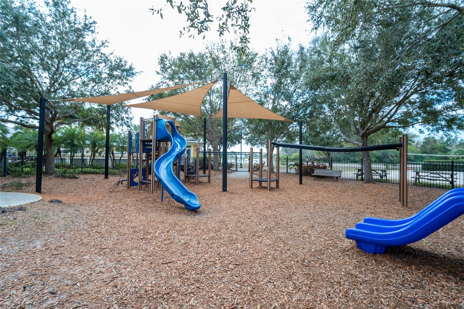 542 ISLEBAY DR