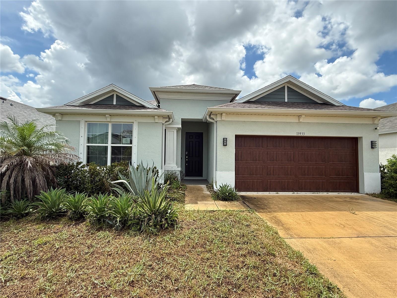 13933 NESBIT CT