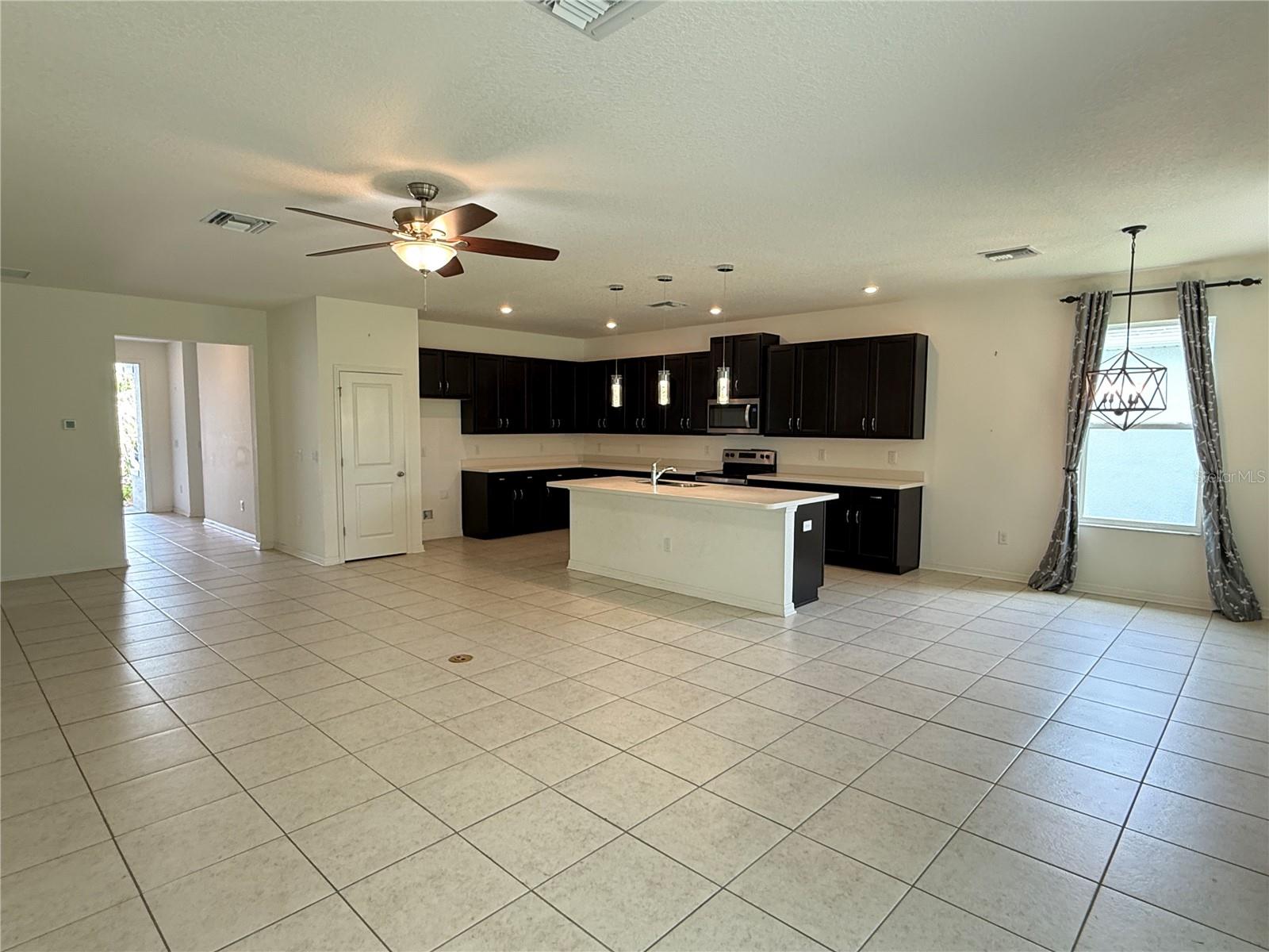 13933 NESBIT CT