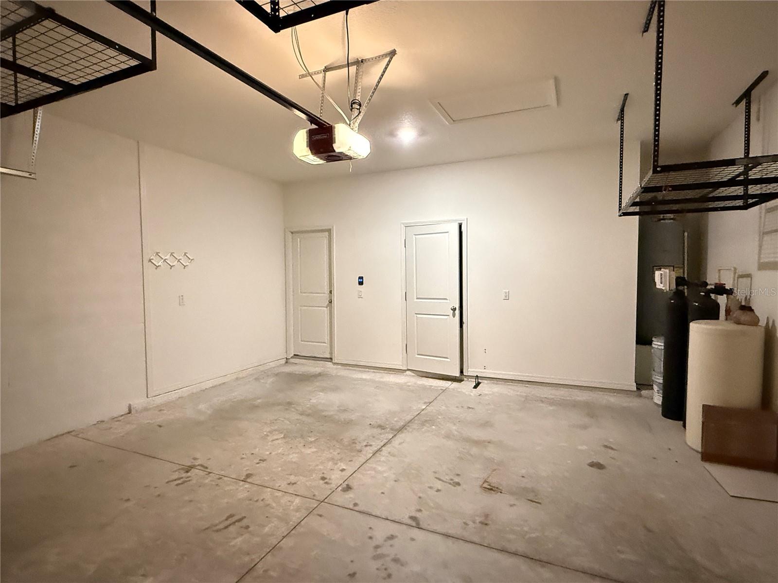 13933 NESBIT CT