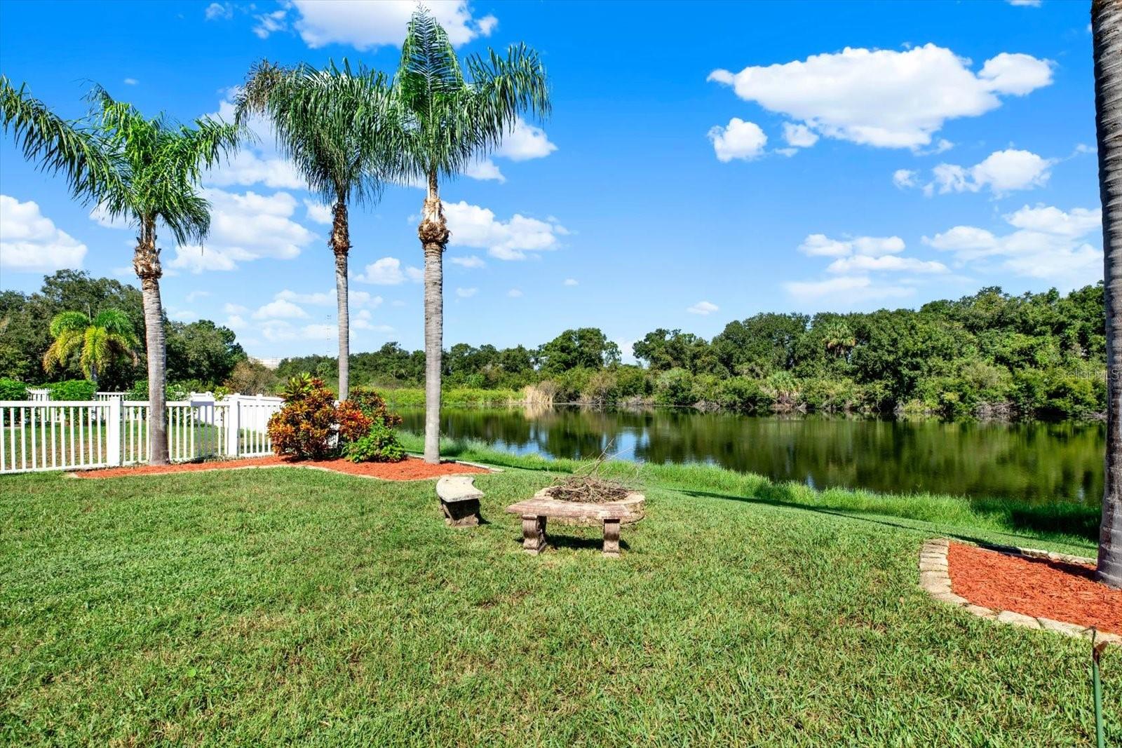 7127 FOREST MERE DR