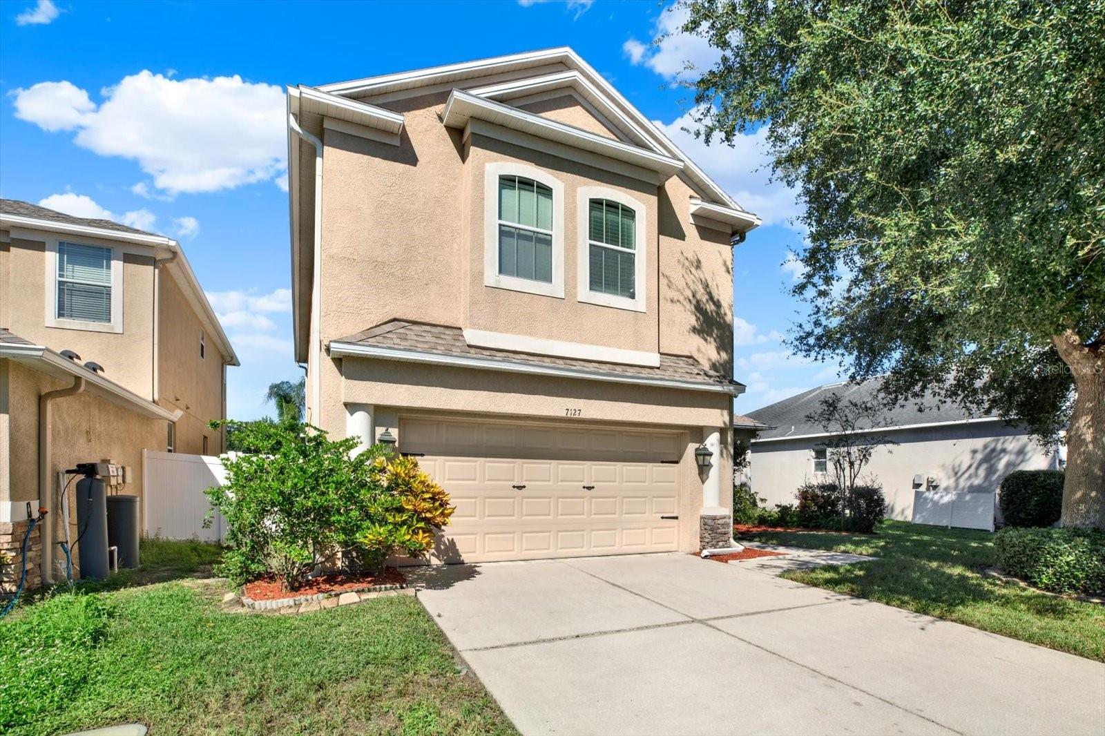 7127 FOREST MERE DR