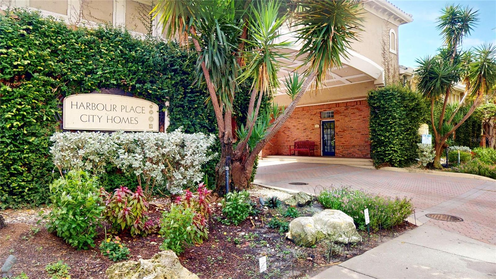 501 KNIGHTS RUN AVE #2121