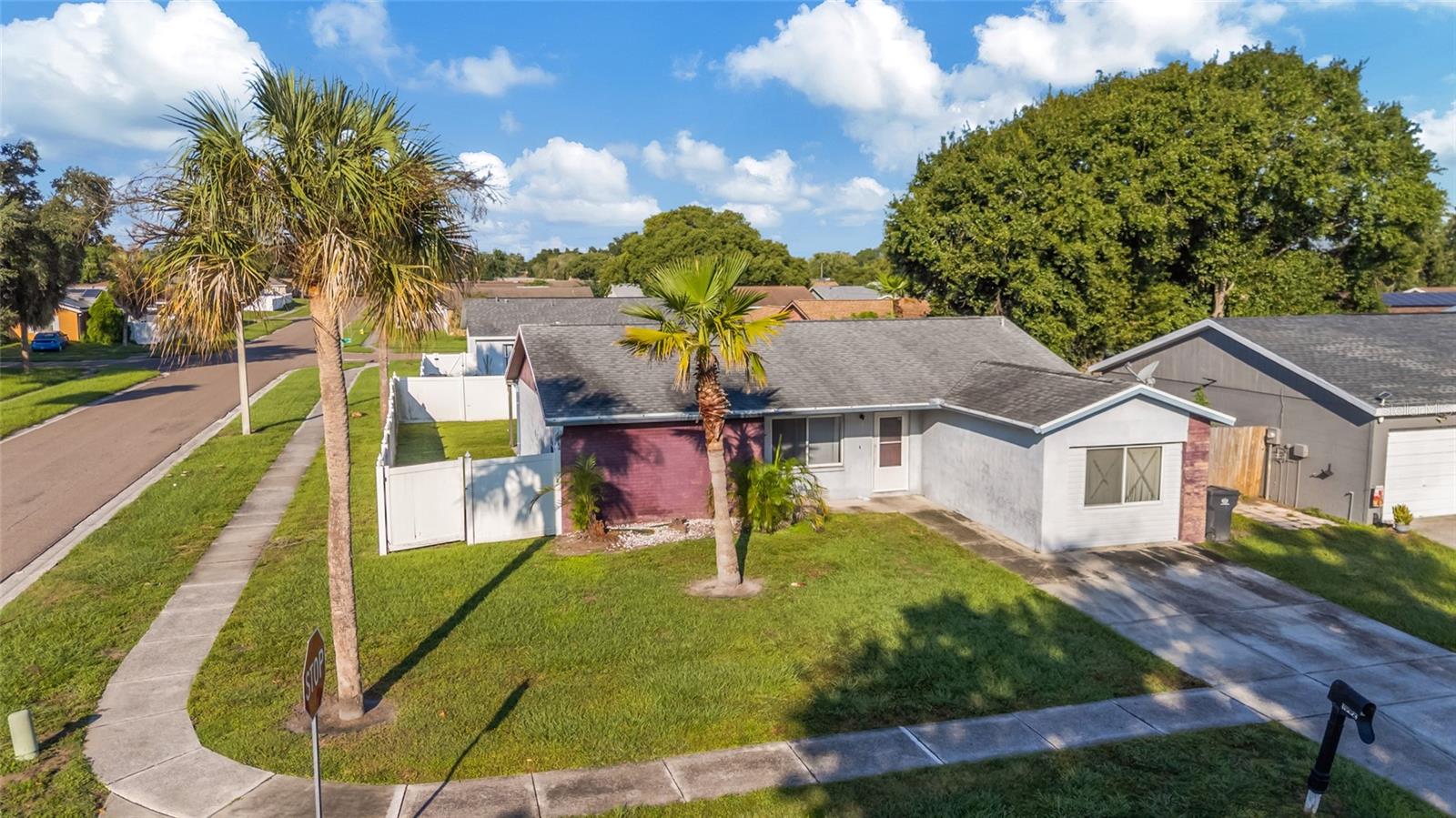 1002 PINE RIDGE CIR