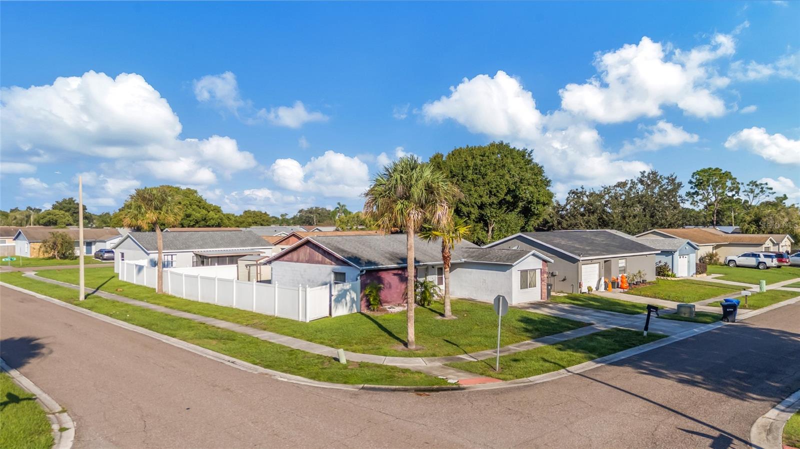 1002 PINE RIDGE CIR