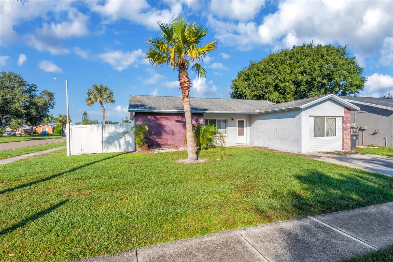 1002 PINE RIDGE CIR