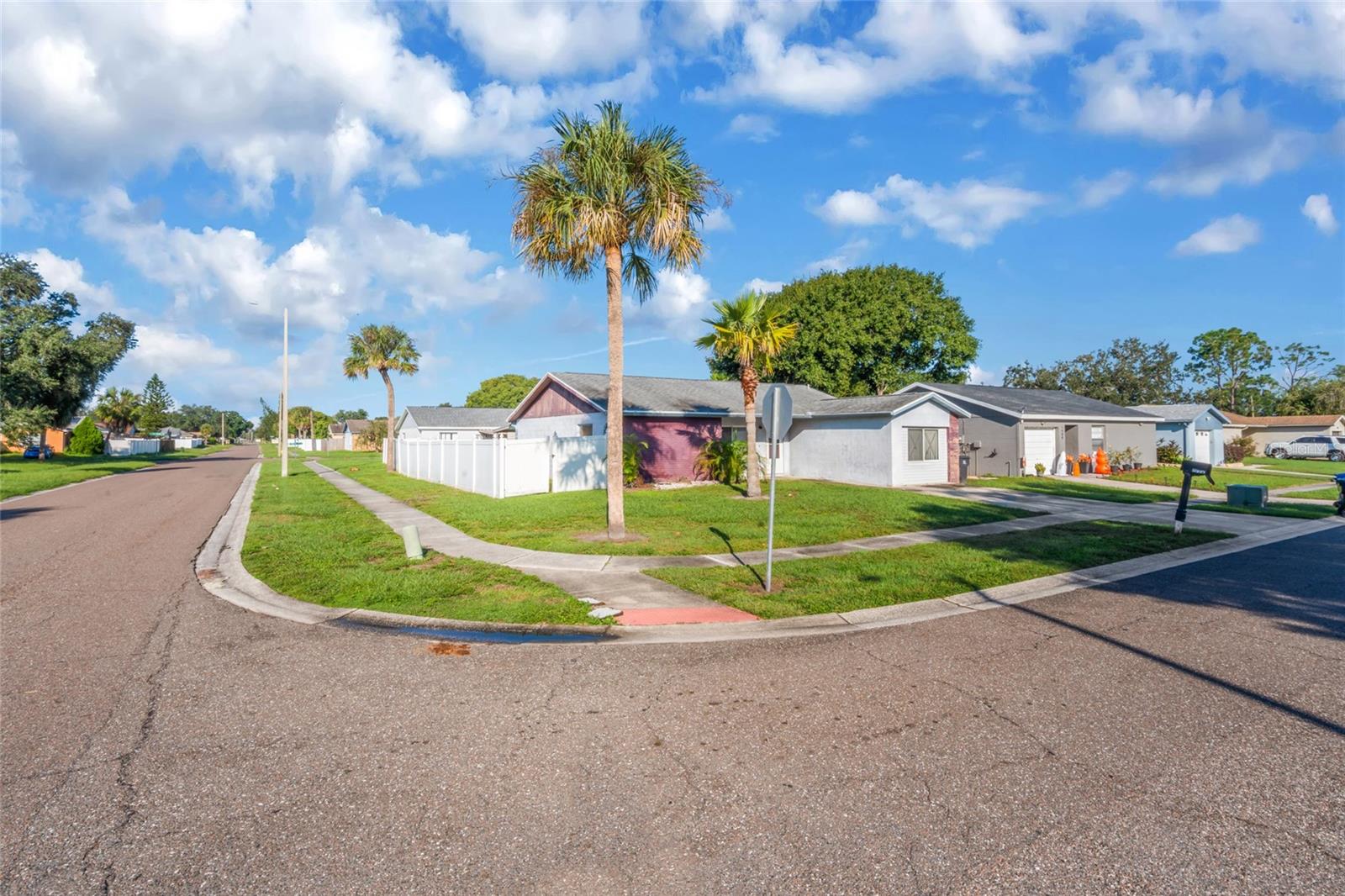 1002 PINE RIDGE CIR