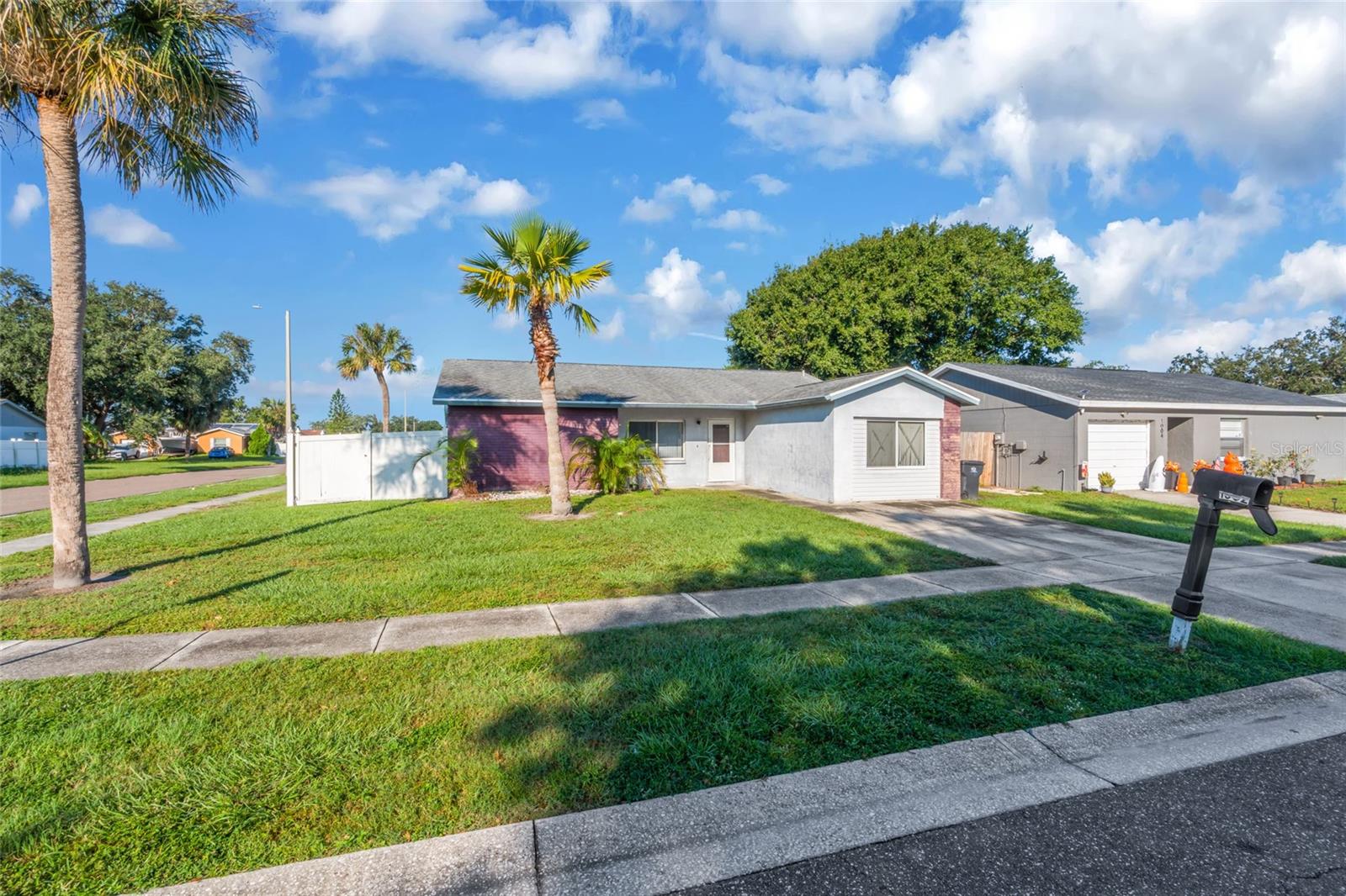 1002 PINE RIDGE CIR