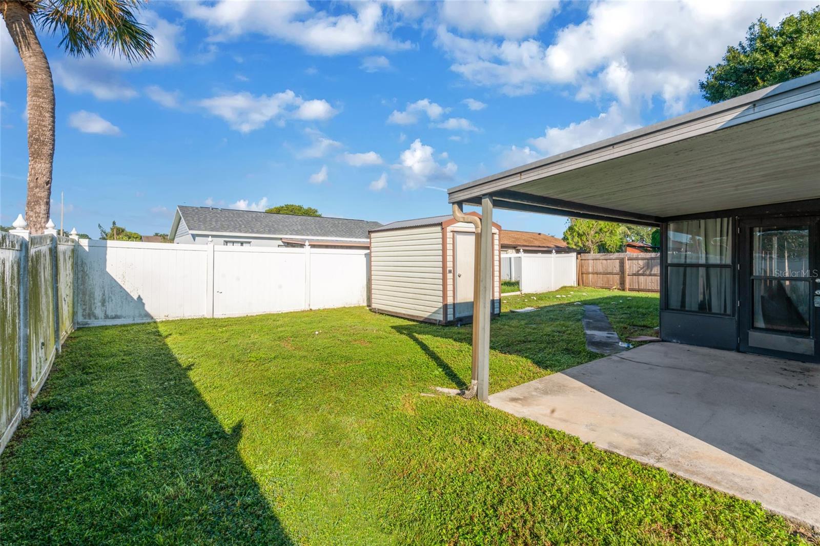 1002 PINE RIDGE CIR
