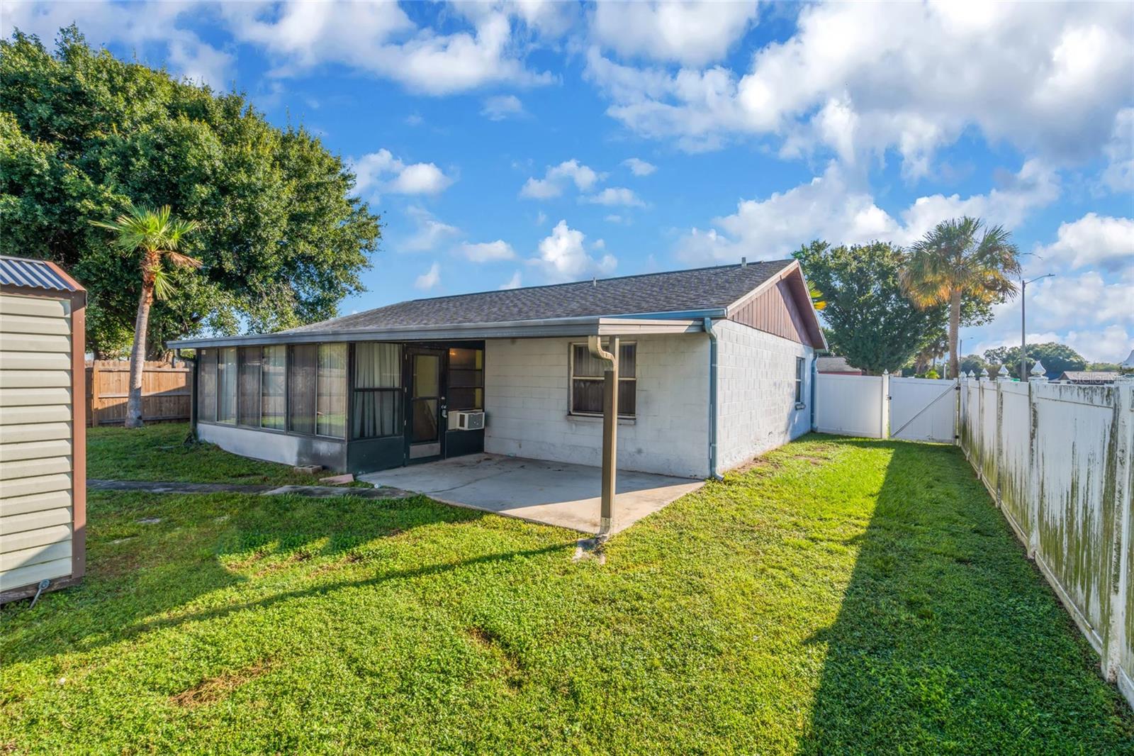 1002 PINE RIDGE CIR