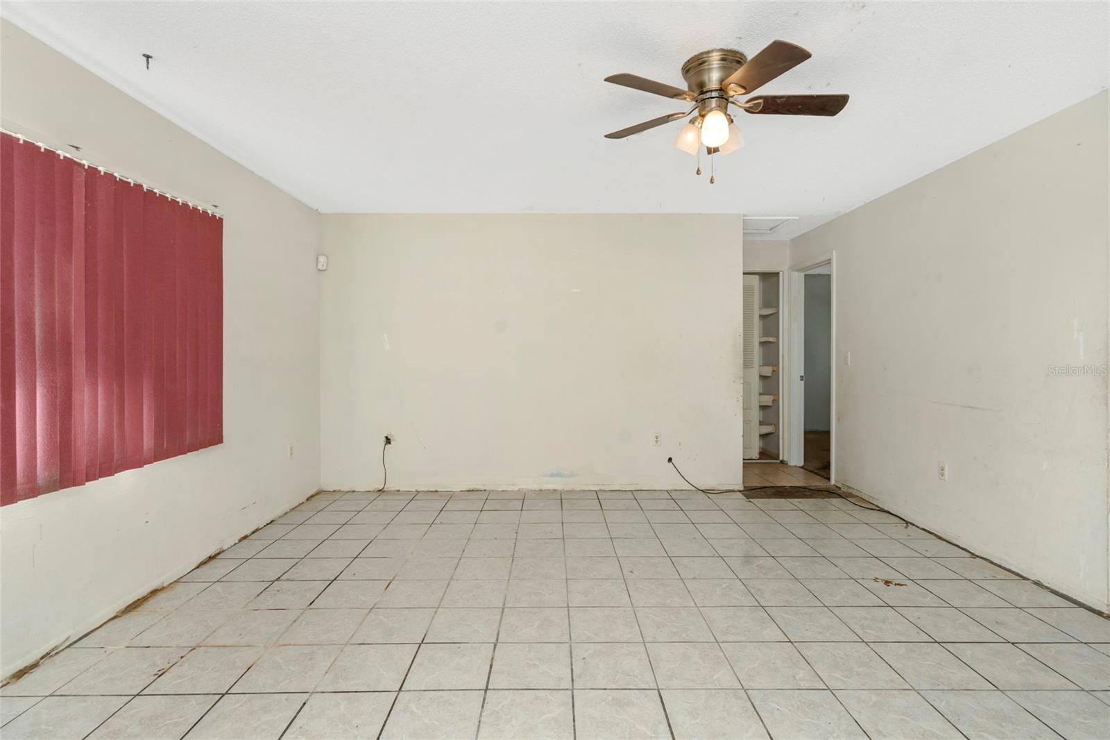 1002 PINE RIDGE CIR