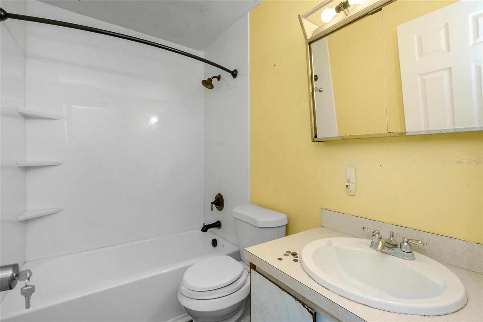1002 PINE RIDGE CIR