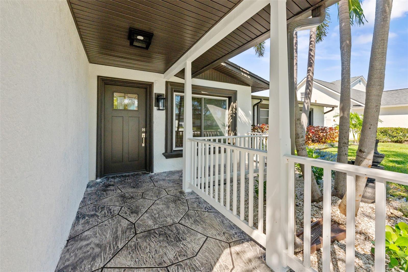 3912 FONTAINEBLEAU DR