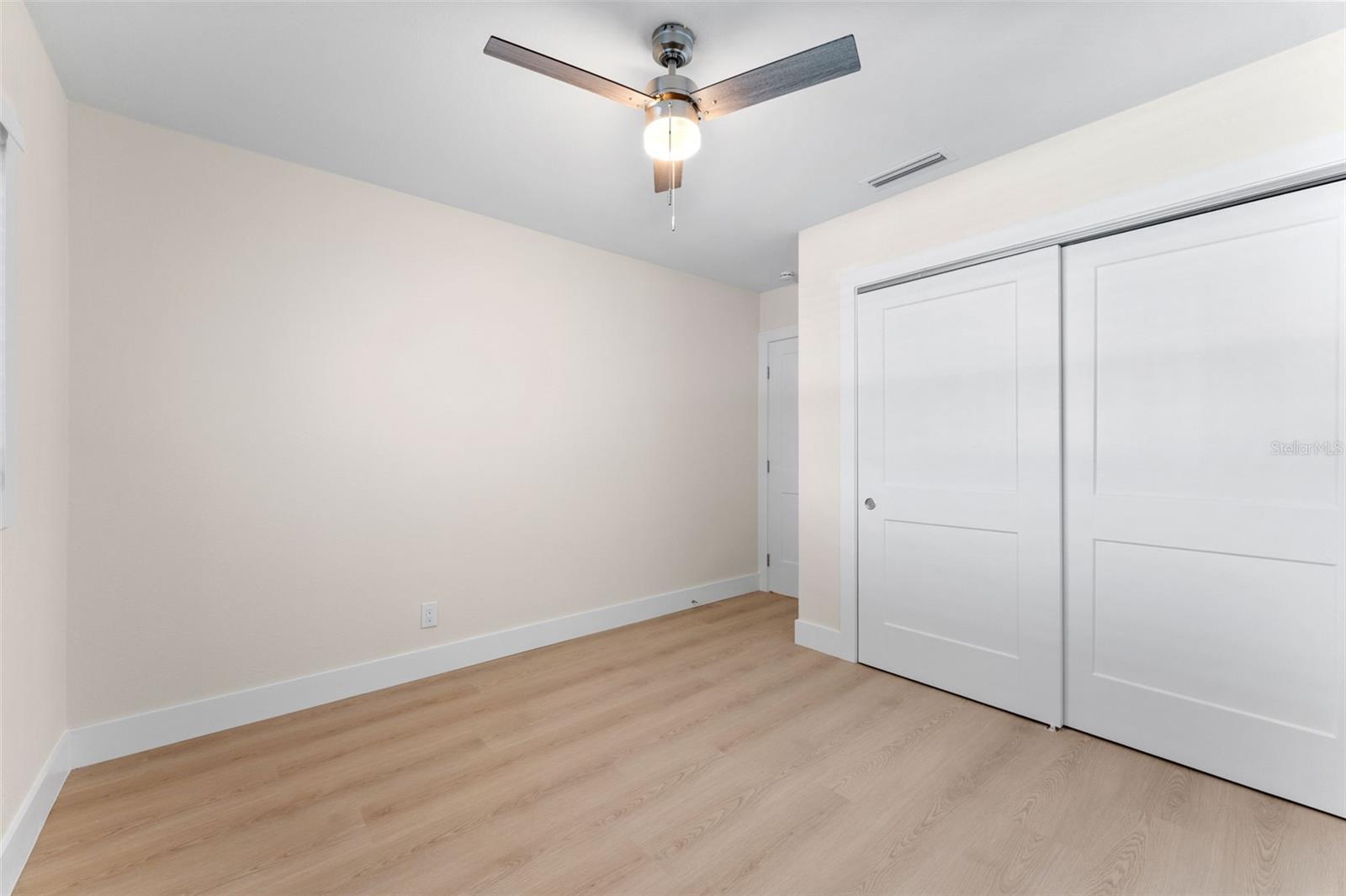 3912 FONTAINEBLEAU DR