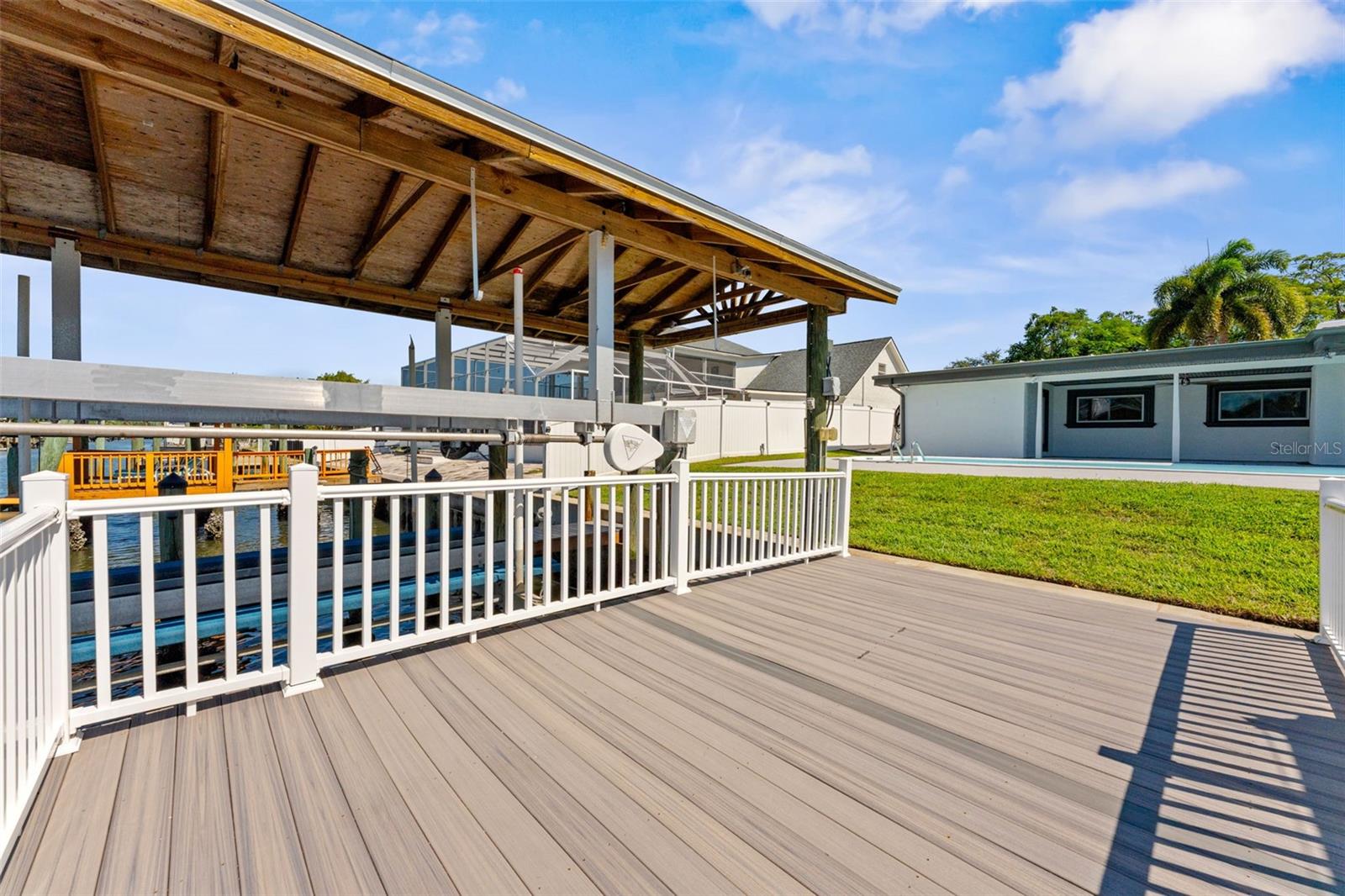 3912 FONTAINEBLEAU DR