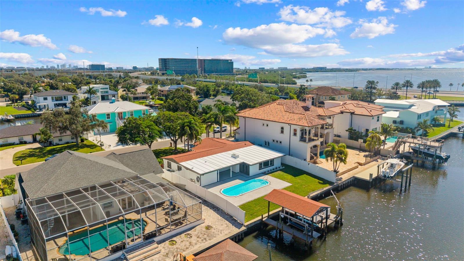 3912 FONTAINEBLEAU DR