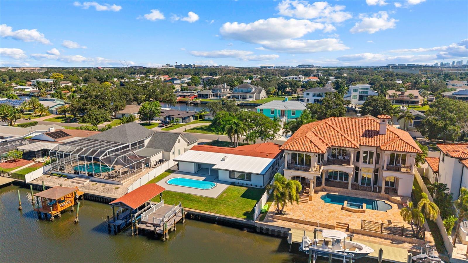 3912 FONTAINEBLEAU DR