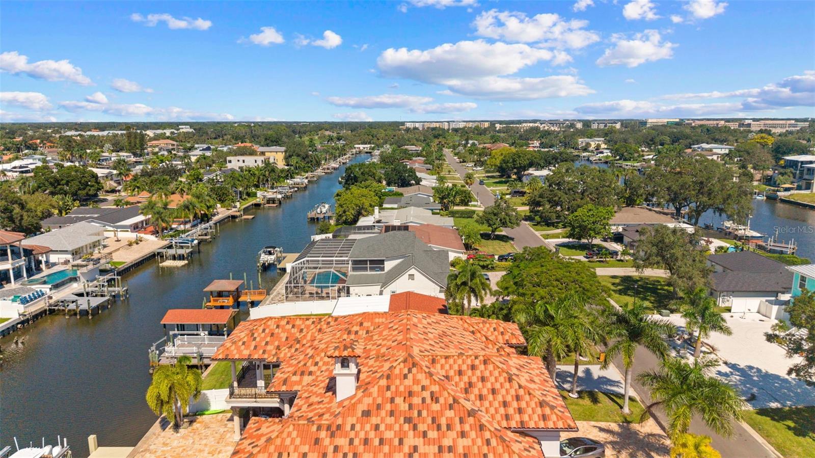 3912 FONTAINEBLEAU DR