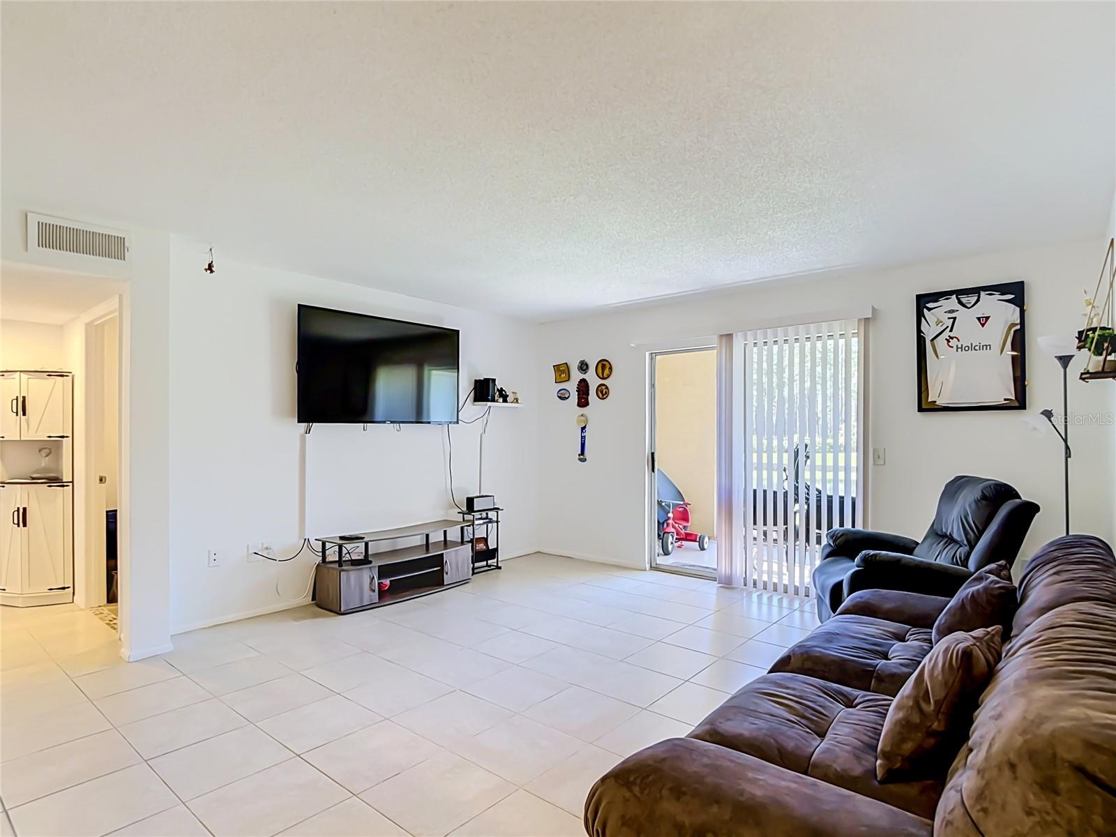 9481 HIGHLAND OAK DR #1202