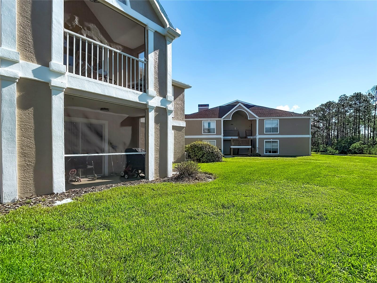 9481 HIGHLAND OAK DR #1202