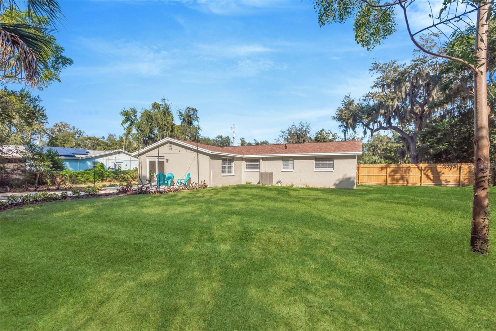 6809 VALRIE LN