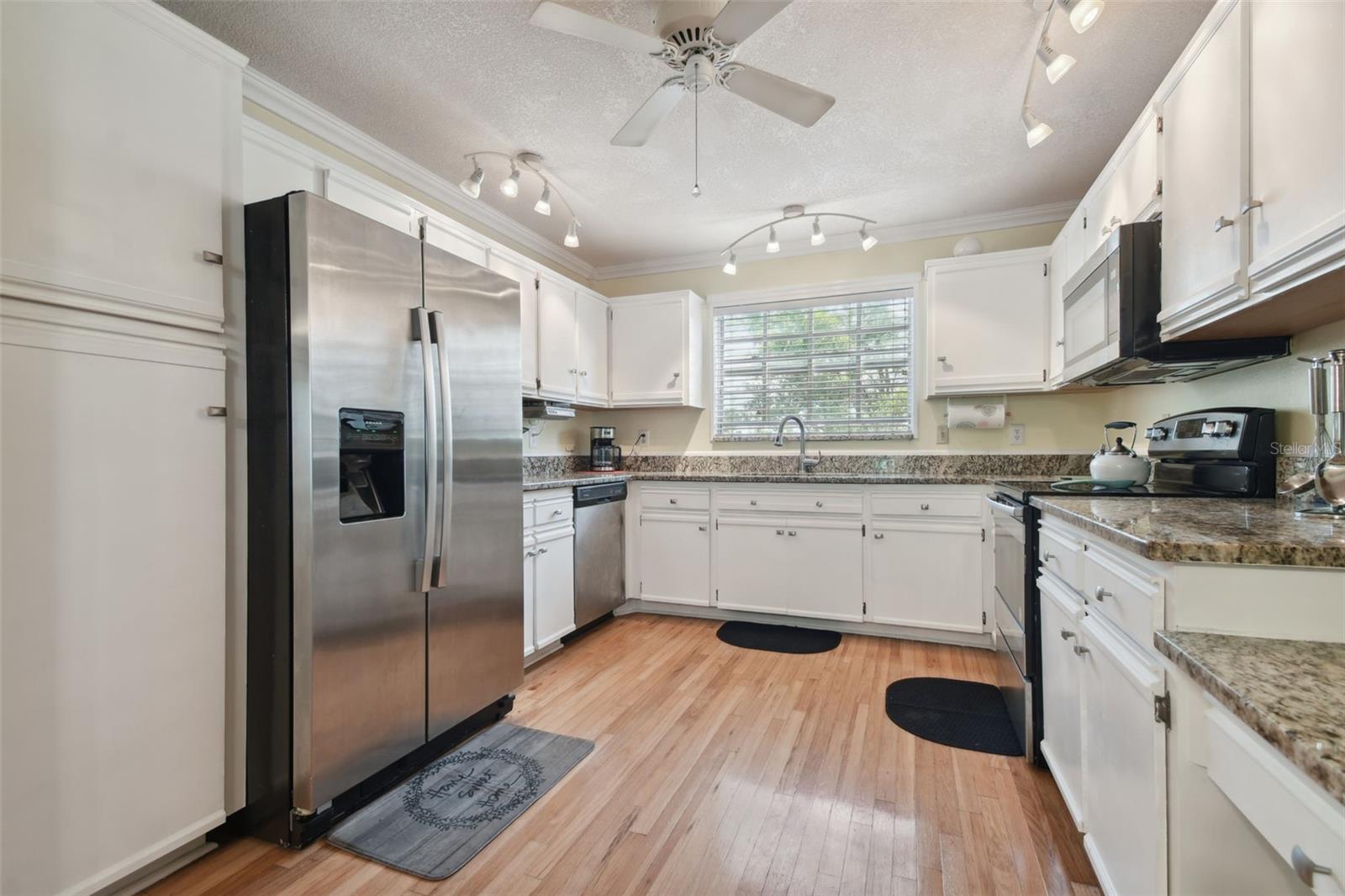 5836 RED CEDAR LN