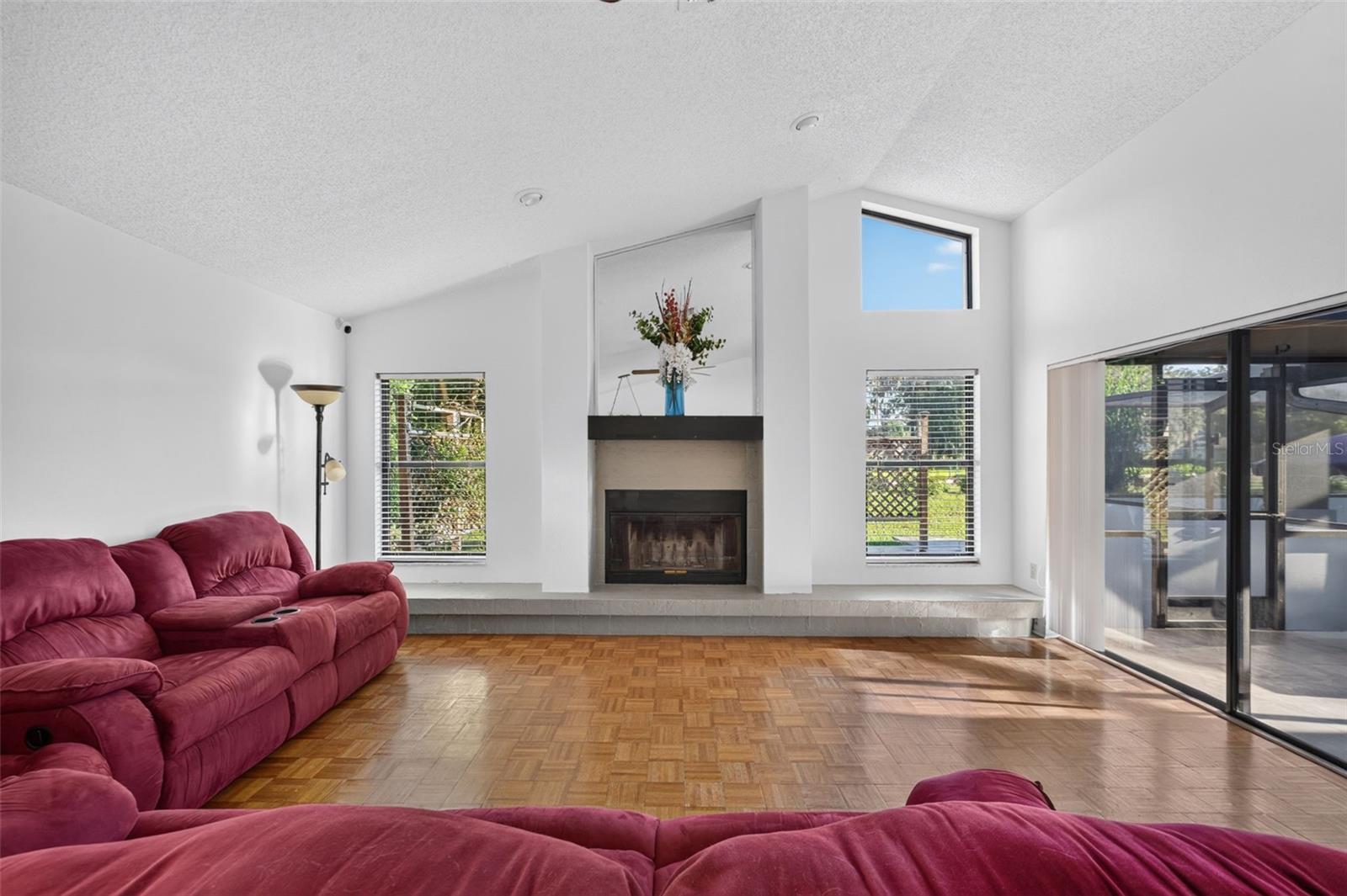 4104 CONCORD WAY