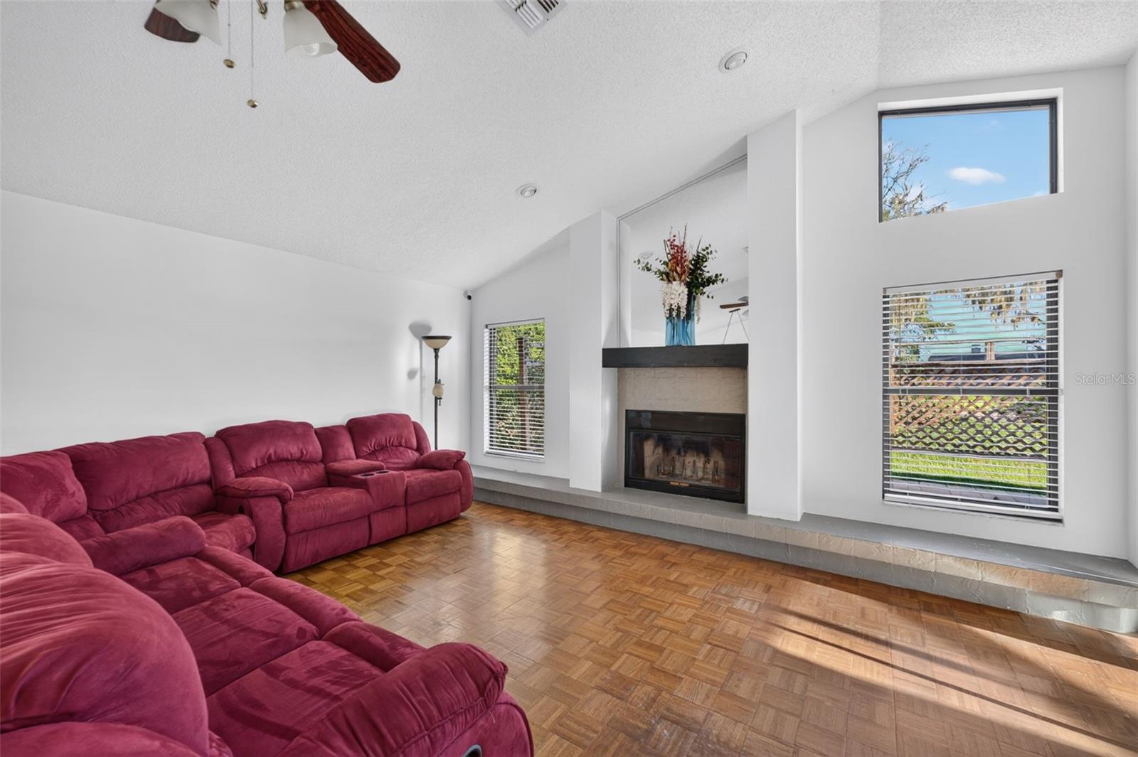 4104 CONCORD WAY