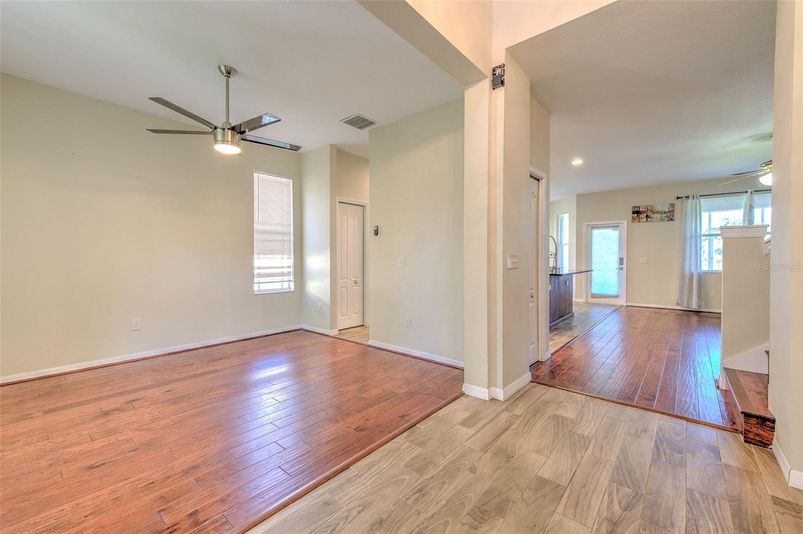 8804 SANDY PLAINS DR