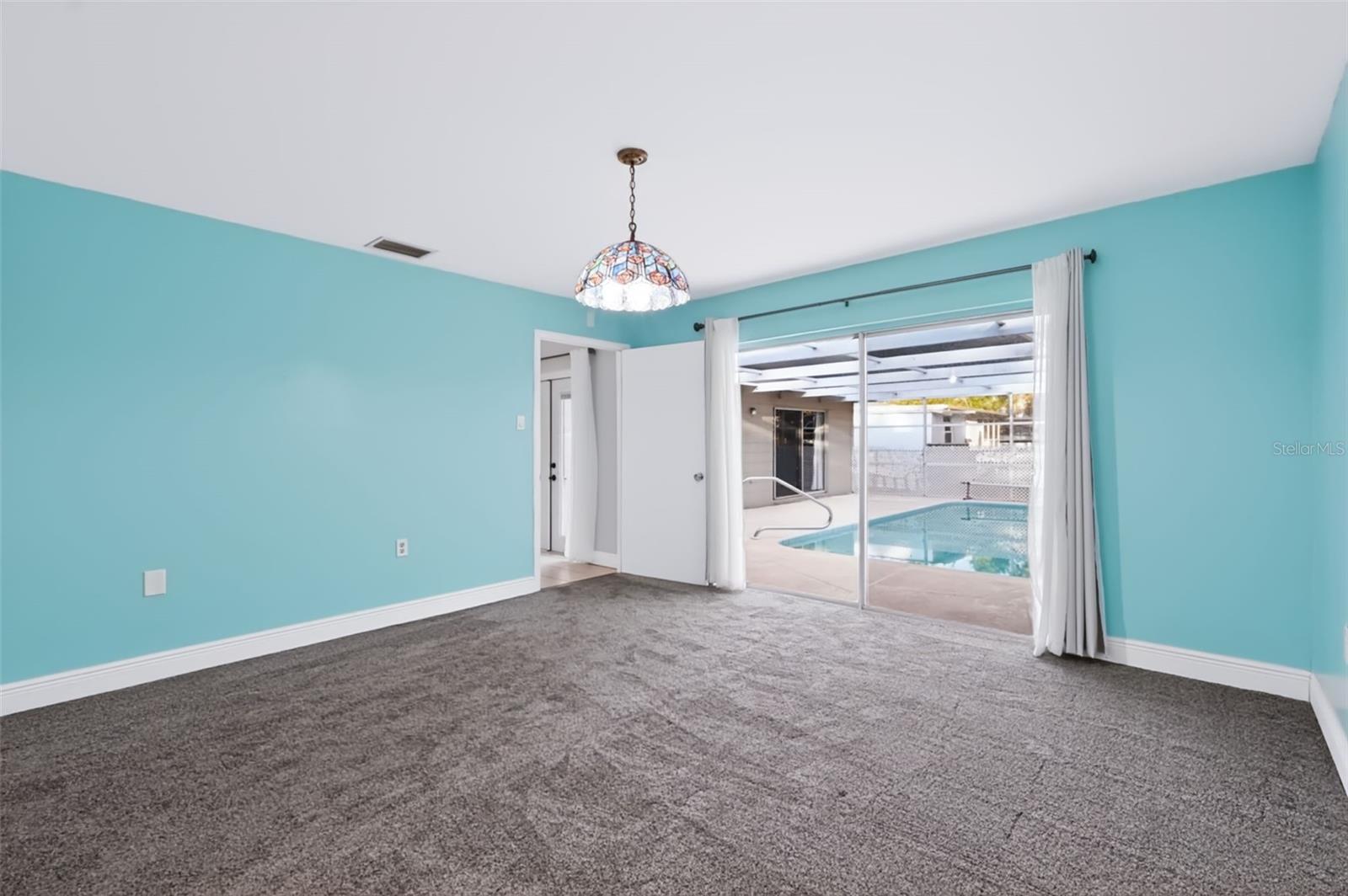 8040 SAYBROOK DR