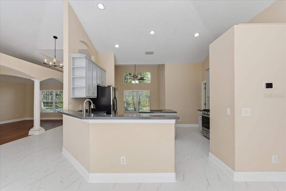 8211 CANYON CREEK WAY