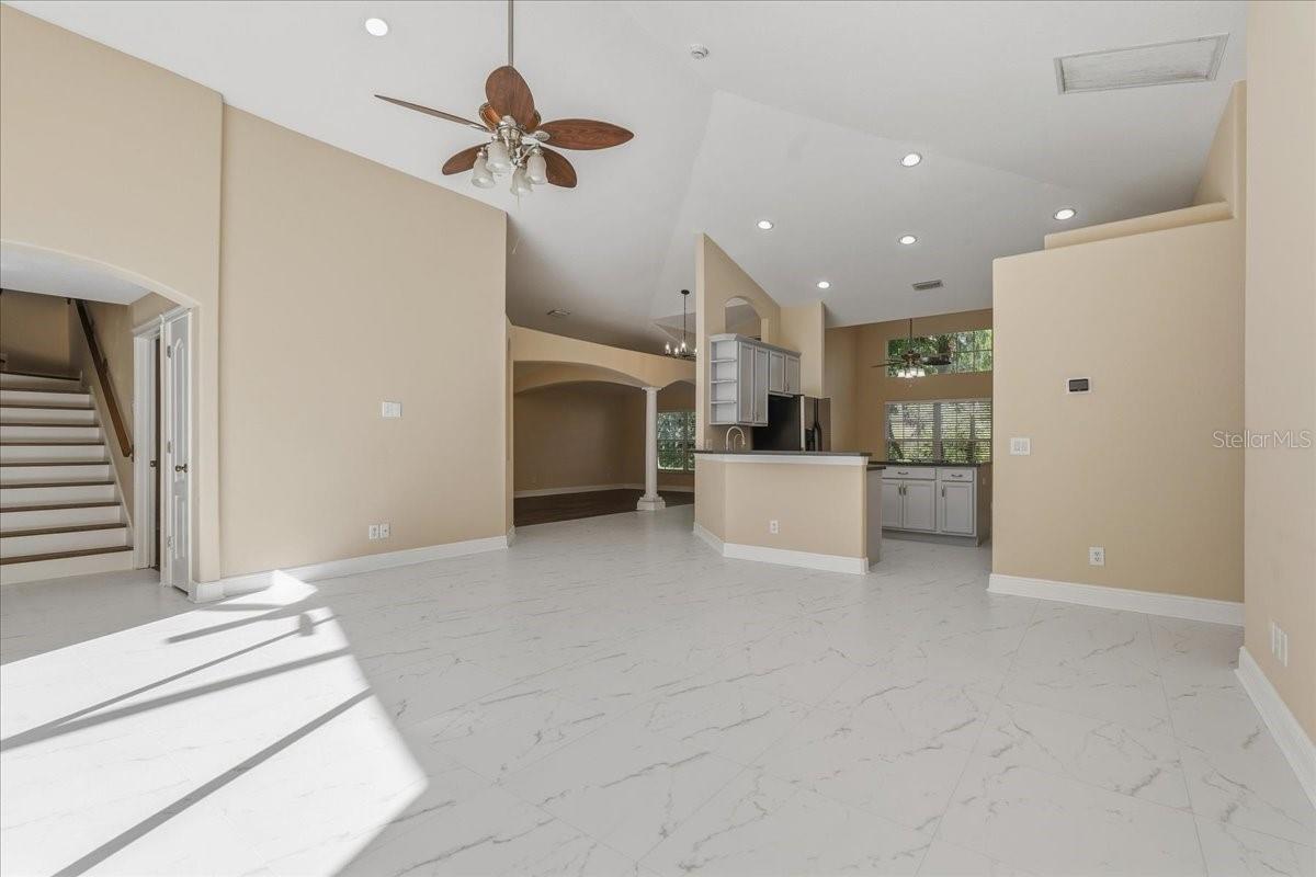 8211 CANYON CREEK WAY