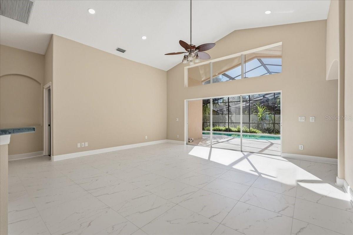 8211 CANYON CREEK WAY