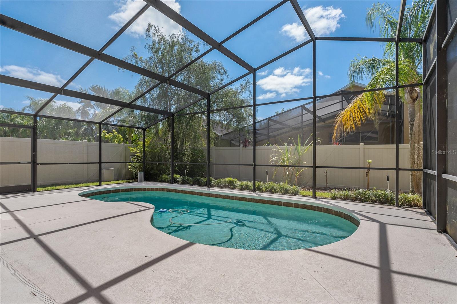 8211 CANYON CREEK WAY