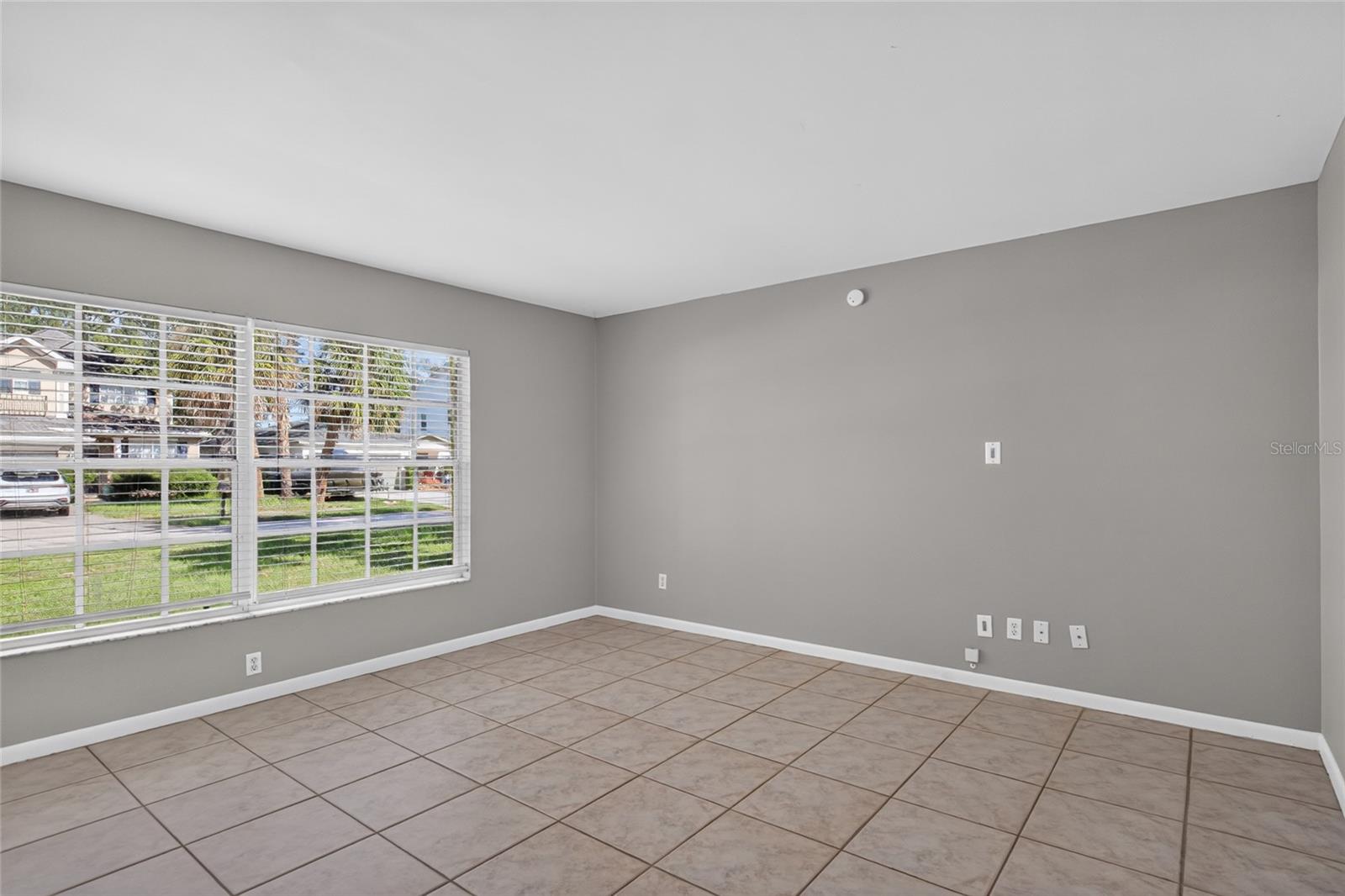 6207 INTERBAY AVE