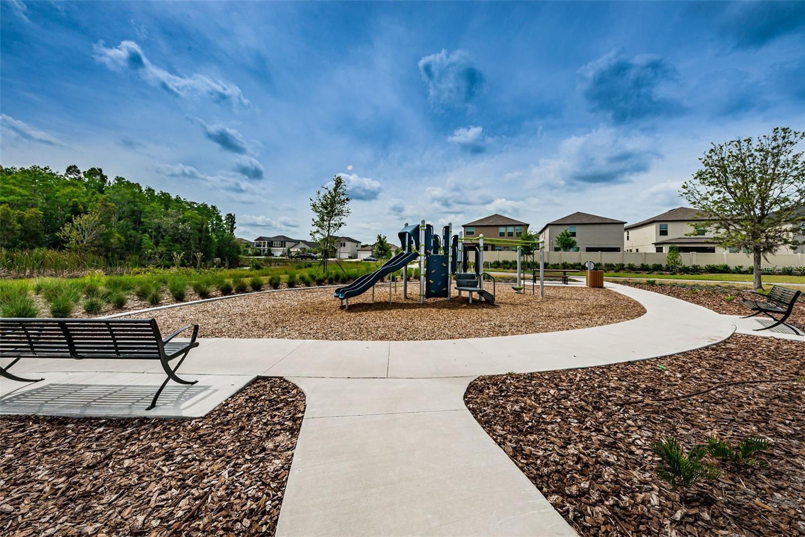 8327 CRESCENT OAKS DR
