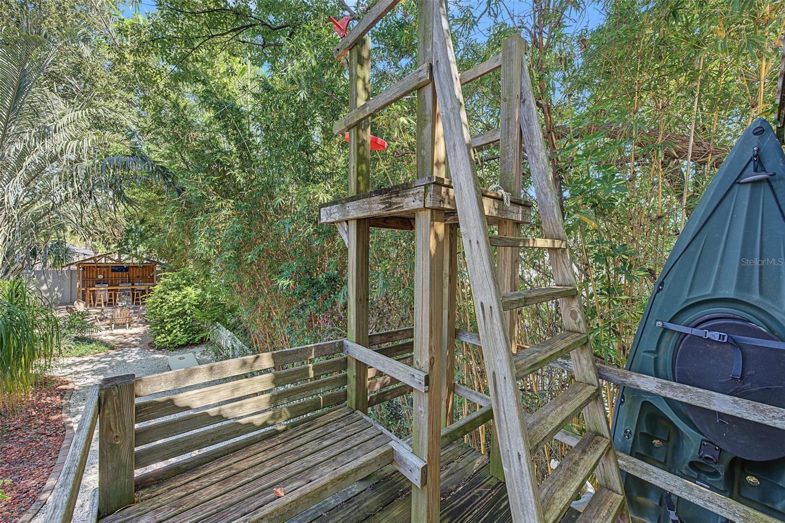 3024 PINEVIEW DR