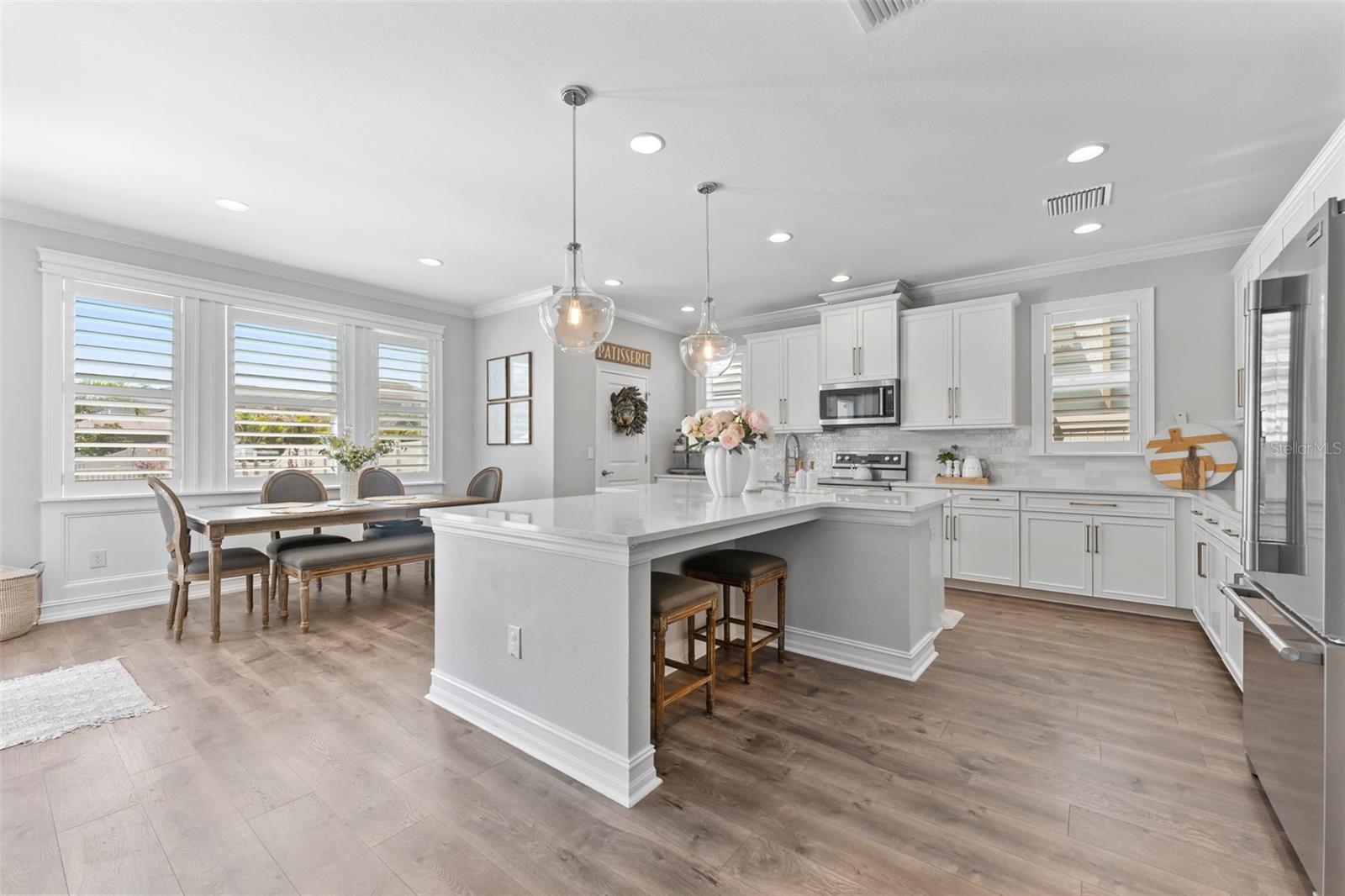 8010 RED ORCHARD CT