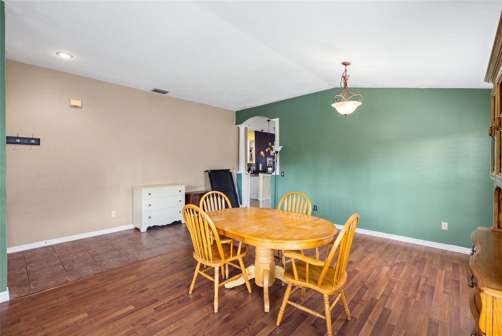 1401 LAKE SHORE RANCH DR