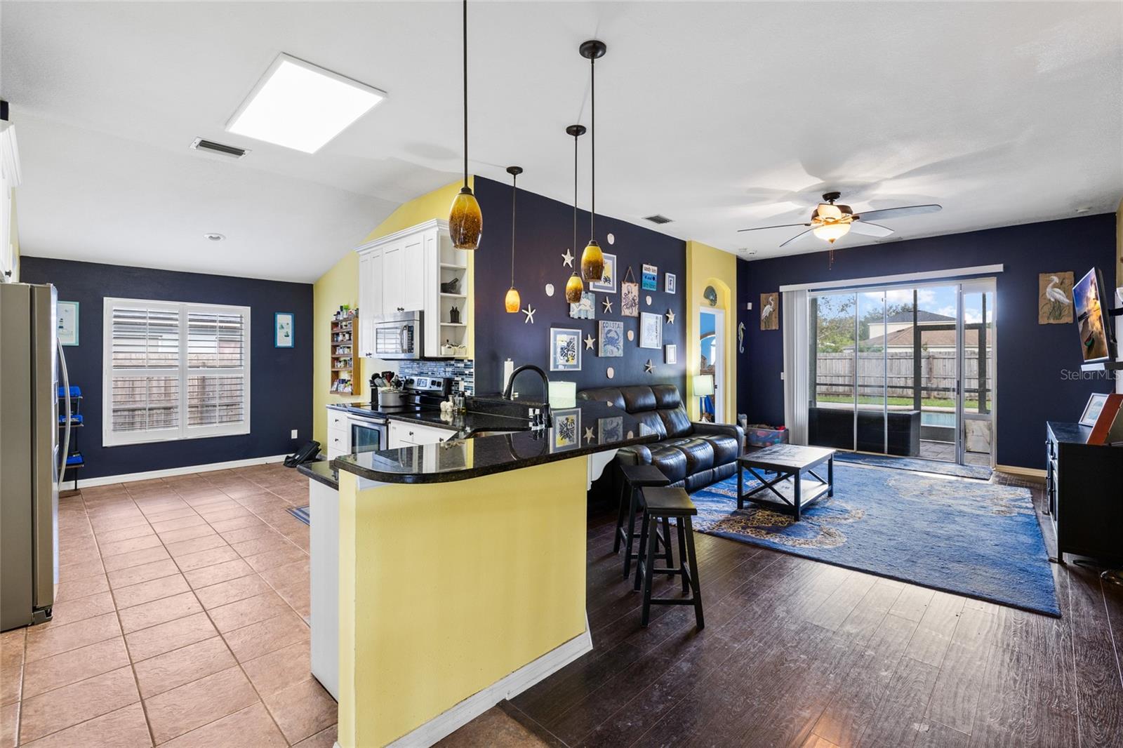 1401 LAKE SHORE RANCH DR