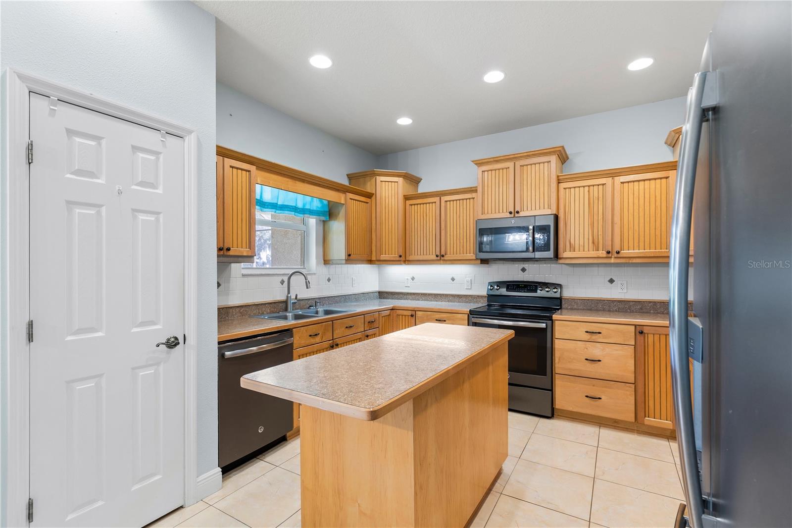 6514 LAKE IRENE DR